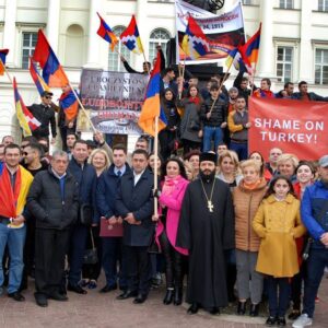 Мероприятие, посвященное 102-й годовщине Геноцида армян в Варшаве в 2017 году.